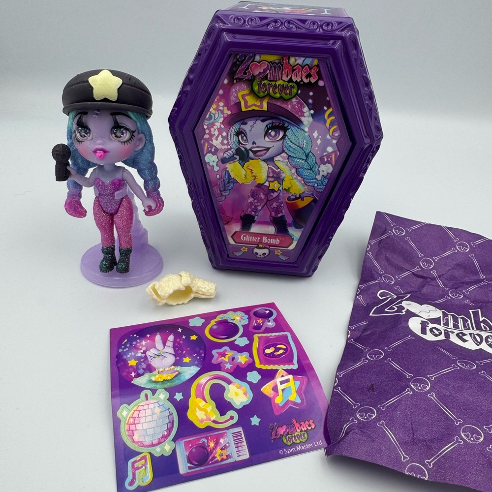 Zombaes Forever Glitter Bomb Chase Figure‎ w Coffin & Stickers